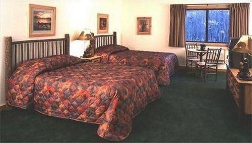 The Lodge At Crooked Lake Siren Kamer foto