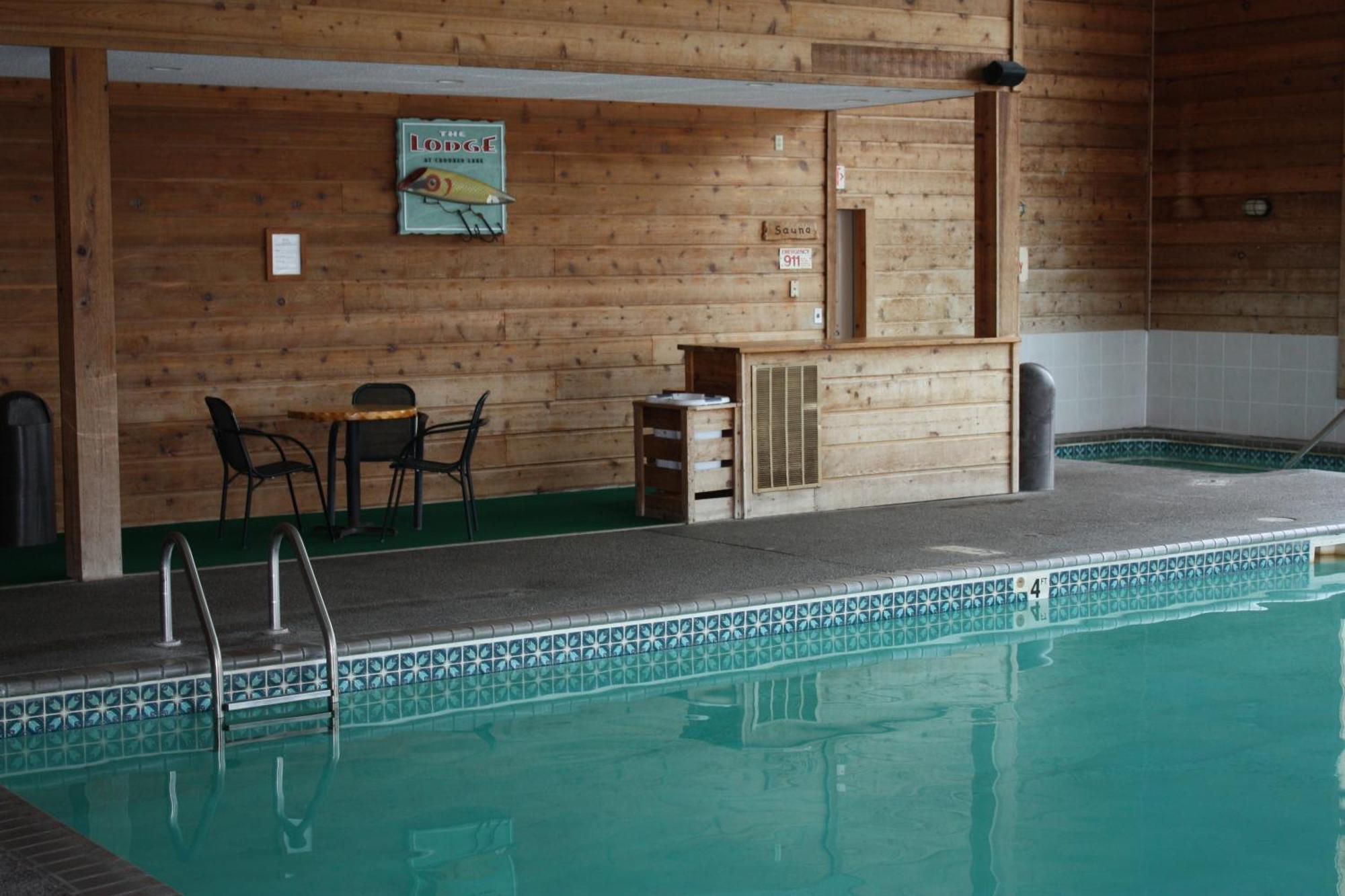 The Lodge At Crooked Lake Siren Buitenkant foto