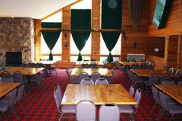 The Lodge At Crooked Lake Siren Buitenkant foto